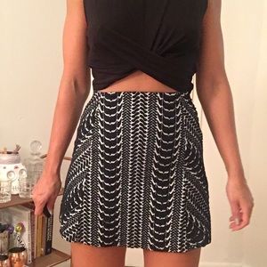 Textured pattern Zara Trafaluc skirt size small